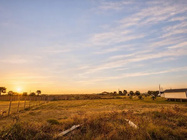 727 Simpson Dr Lot 12-16, Dickinson, TX 77539