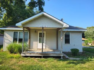 1312 E Elm St, Griffith, IN 46319