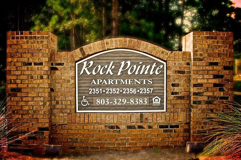 Rock Pointe I — Photo 2