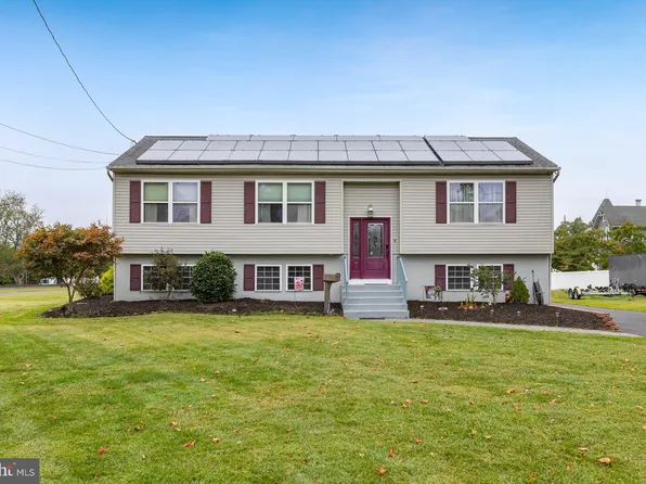 180 E Warren Ave, Sewell, NJ 08080