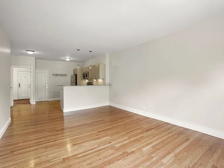 228 Commonwealth Ave #7 — Photo 12