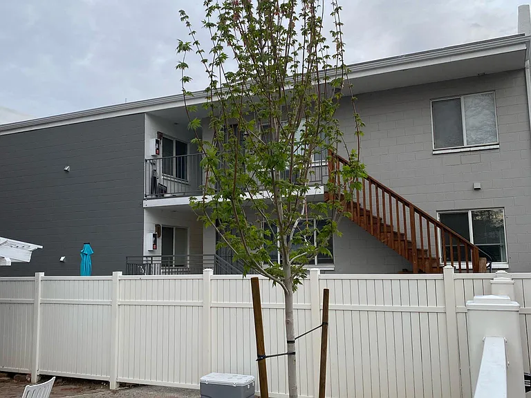 512 Holcomb Ave — Photo 24