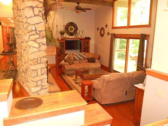 4th image of 8818 N Suncrest Wood Pl