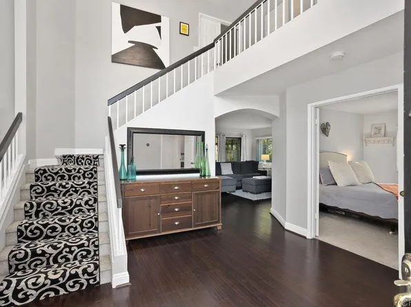 1658 Honeysuckle Ct, Encinitas, CA 92024