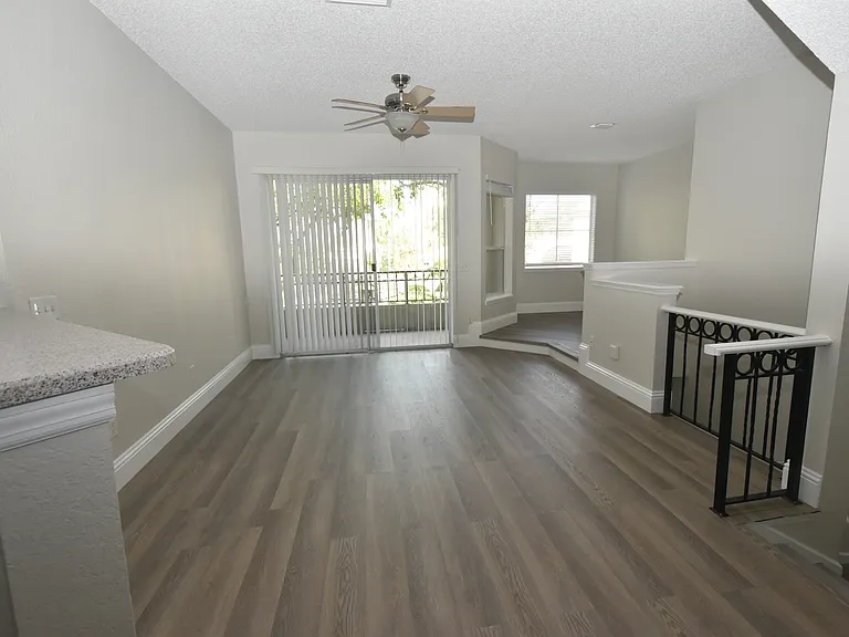 609 Island Place Way — Photo 5