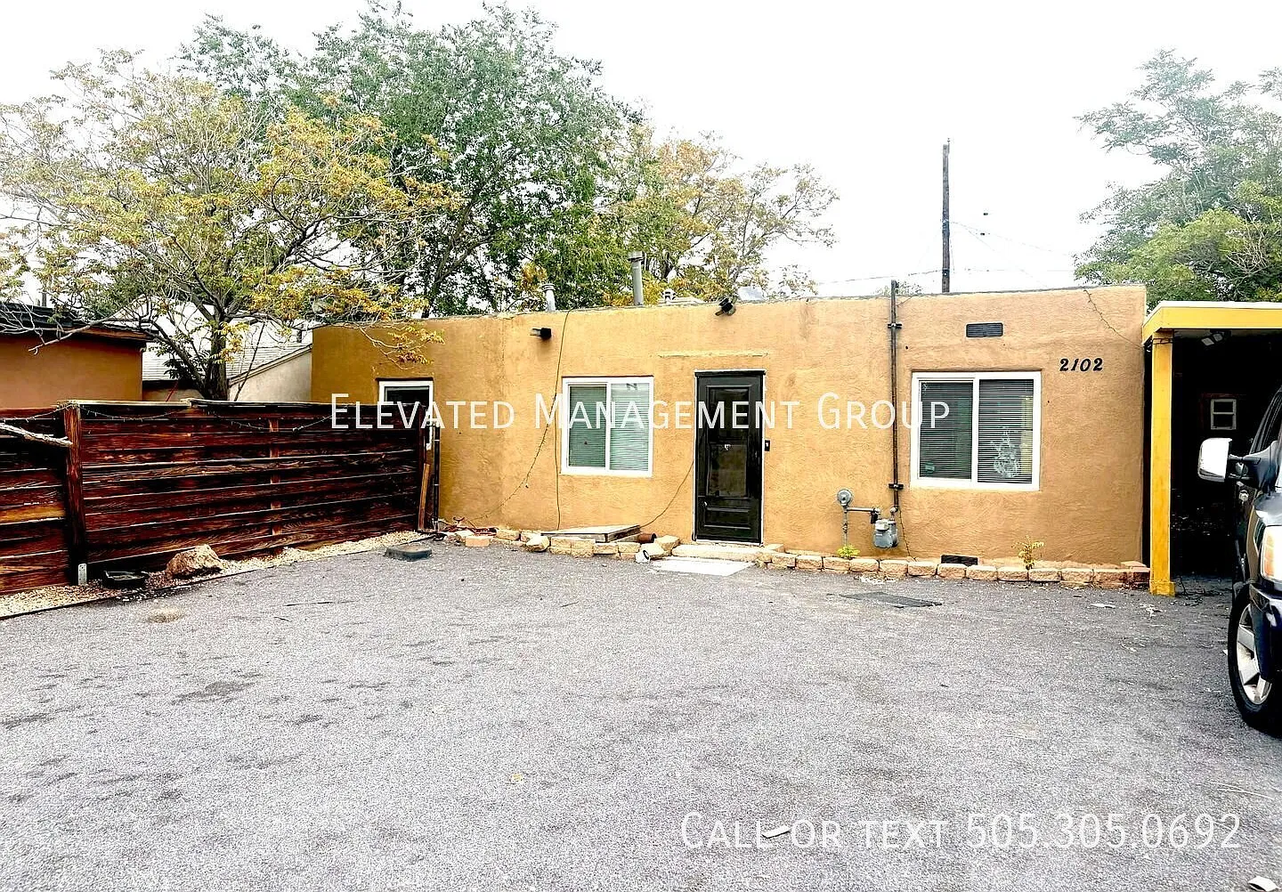 Huge Two Bedroom Town Home — Photo 1