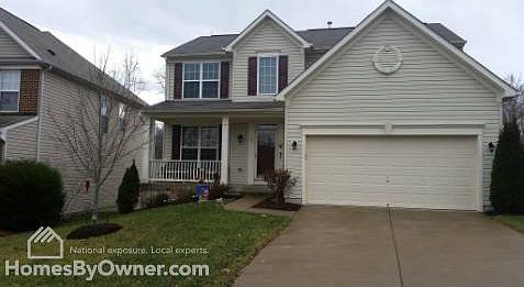 1st image of 25 Carriage Hill Dr