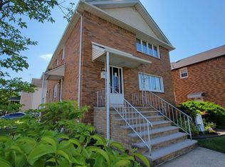 286 Maple Ave, Wallington, NJ 07057