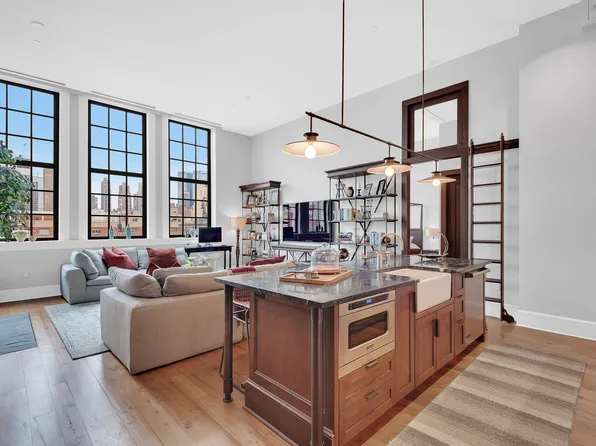 520 West 45th Street 5B image 2 of 14
