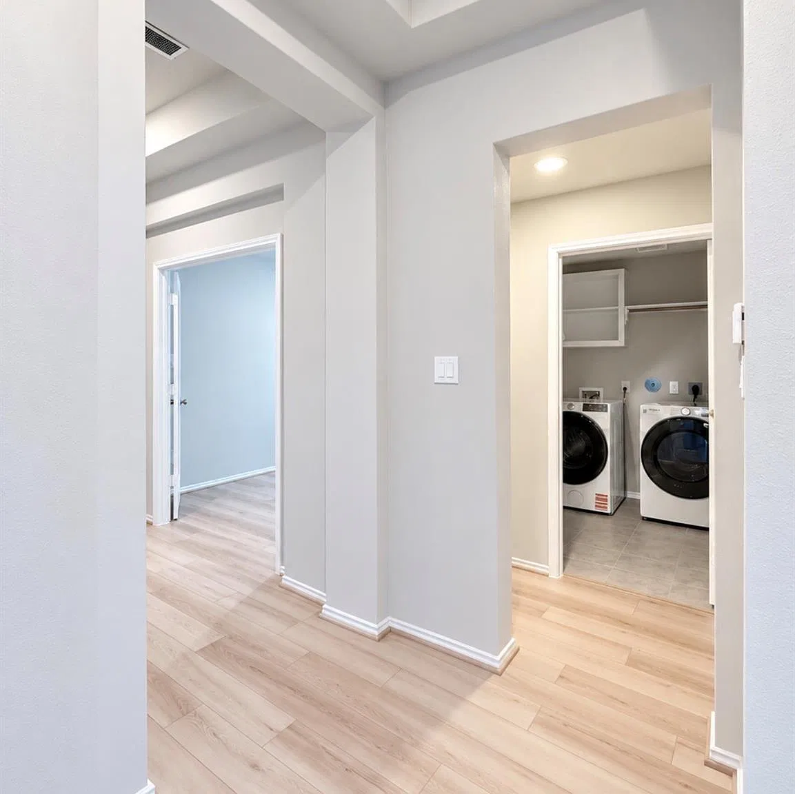 3 bed, 2.0 bath, 1755 sqft, $2,500 — Photo 4