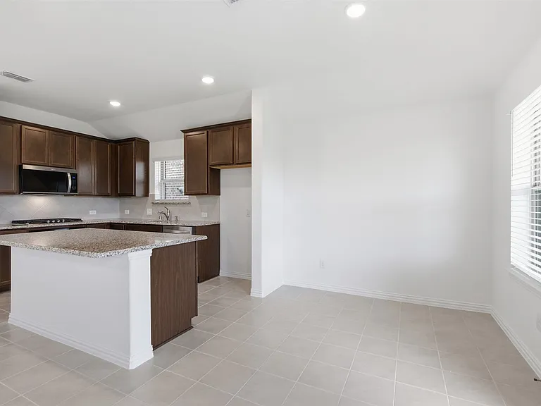 825 Birdie Dr — Photo 12
