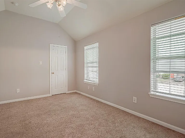 206 Sydnor St — Photo 25