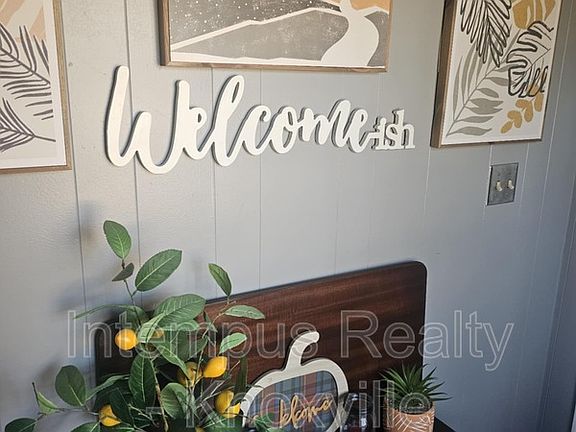 4th image of 2403 Howard St NE #2