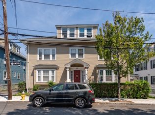 33 Harbor St, Salem, MA 01970