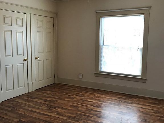 3rd image of 250 E 8th St