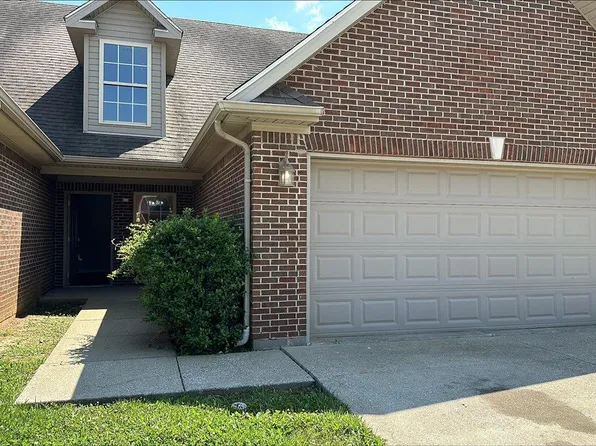 130 Twin Lakes Dr, Vine Grove, KY 40175