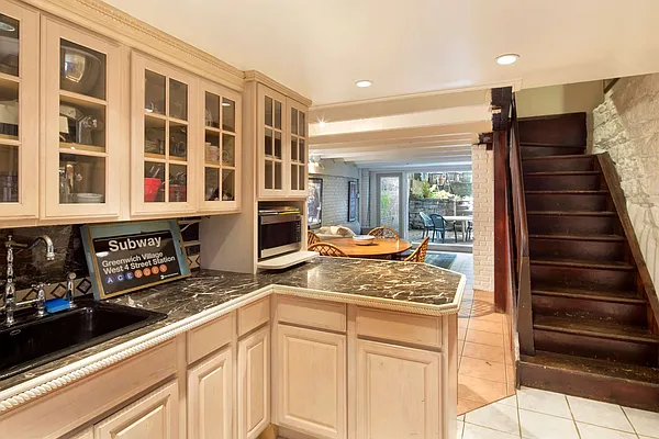 Rented by Brown Harris Stevens | media 24