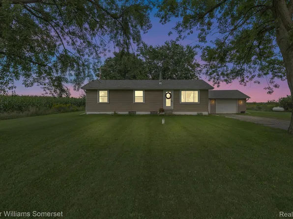 908 Brown City Rd, Imlay City, MI 48444