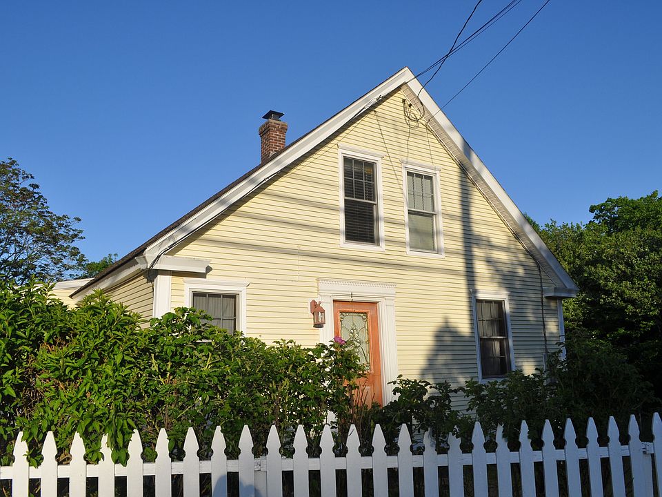 2nd image of 50 Stony Brook Rd