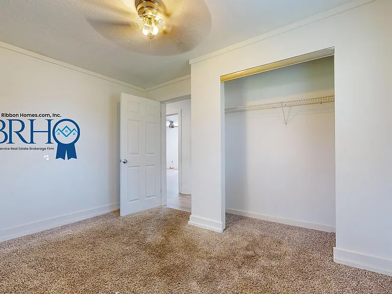 3213 Shields Ave — Photo 13