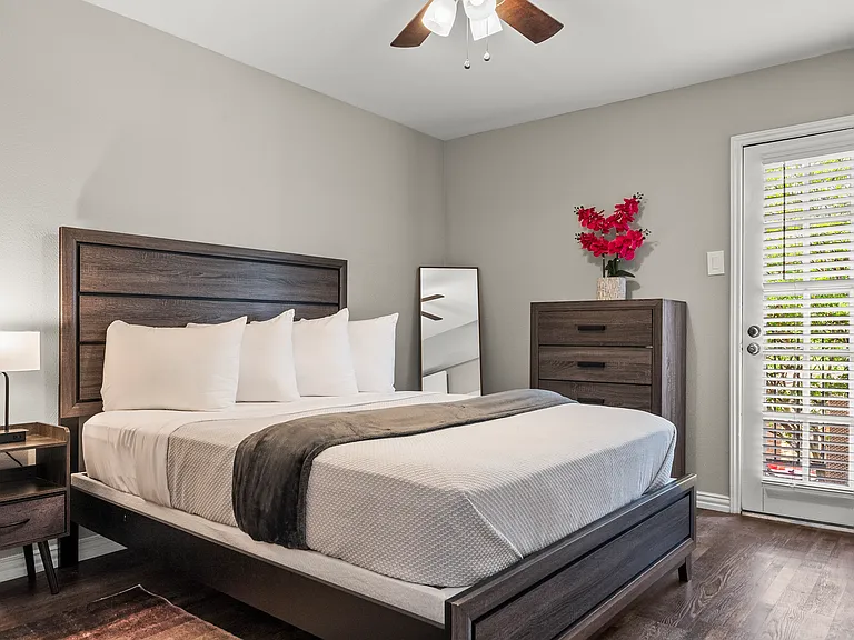 Queen bed, with nightstand, dresser and full size mirror