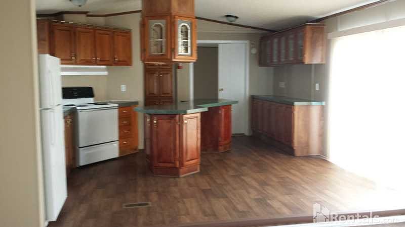 2nd image of 1306 Orchard Ln