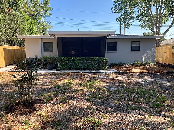 2nd image of 2265 Curlew Rd