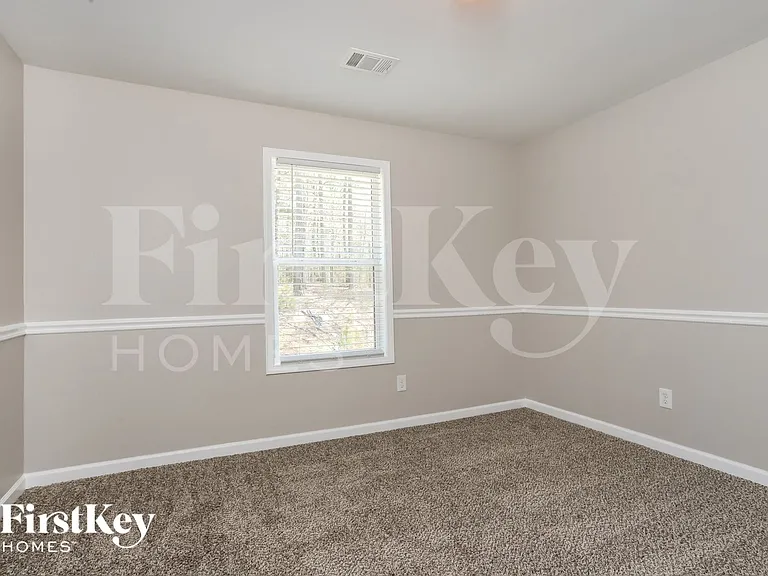 2009 Raegan Way — Photo 10