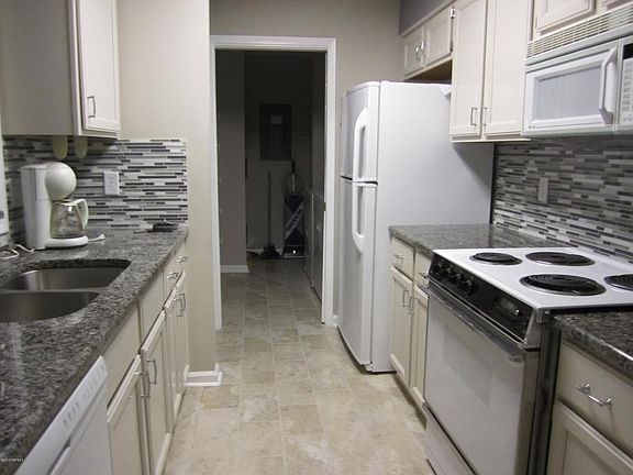4th image of 13686 Wm Davis Pkwy W