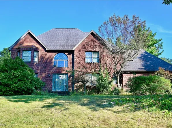 675 Presidential Dr, Youngstown, OH 44512