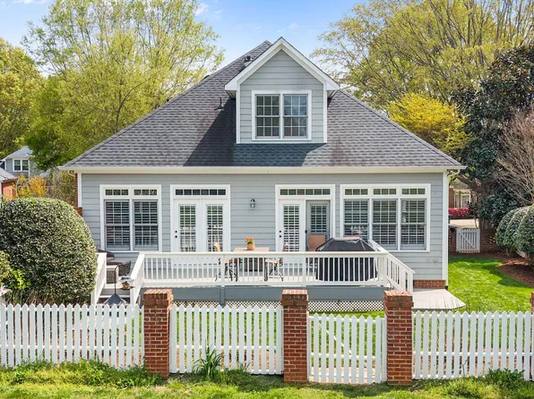 114 S Fields Cir, Chapel Hill, NC 27516