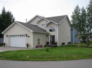 1935 Rj Loop, Fairbanks, AK 99709