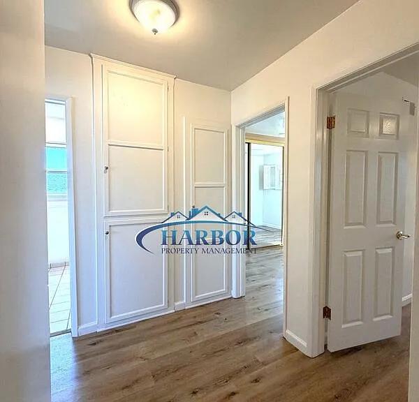 2028 Elberon St — Photo 12