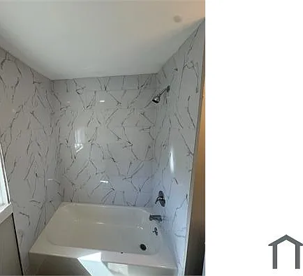 2350 Wilder St — Photo 6