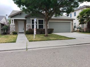 2326 Bungalow Ct, Riverbank, CA 95367