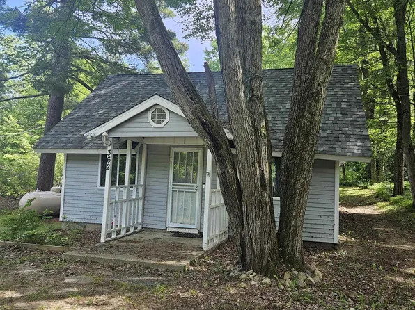 362 Shappell St, Harrison, MI 48625