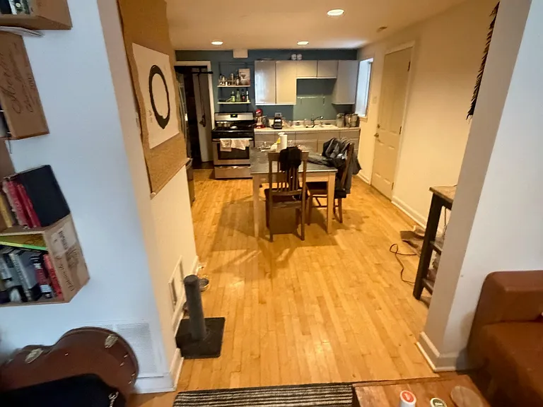 3343 N Hoyne Ave #2 — Photo 2