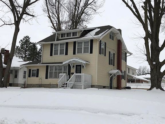 2nd image of 122N N Dunn St