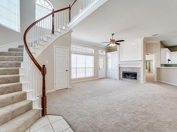 3rd image of 6212 Park Meadow Ln