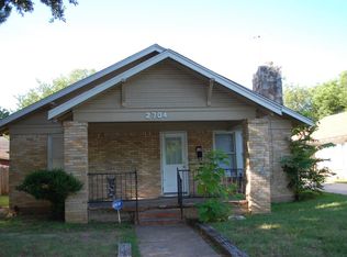 2704 Primrose Ave, Fort Worth, TX 76111