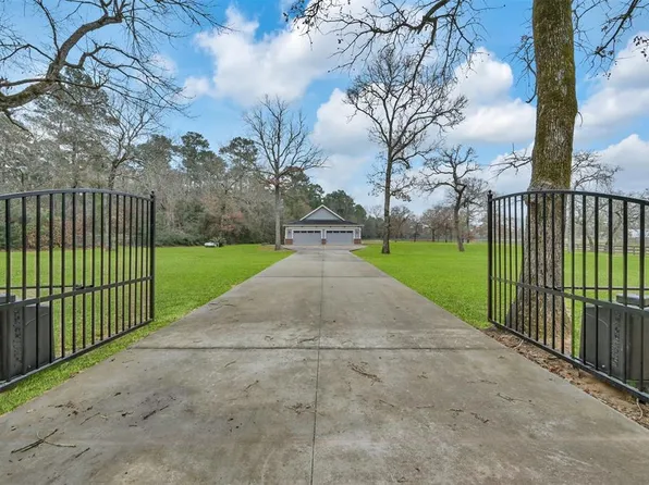 13855 Lewis Lane, Montgomery, TX 77316