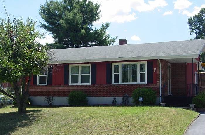 Brick ranch/corner lot