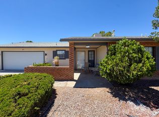 877 Arkansas St SE, Rio Rancho, NM 87124