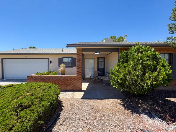 877 Arkansas St SE, Rio Rancho, NM 87124