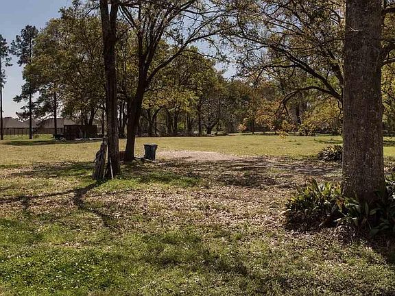 5th image of 39423 Bon Terre Dr