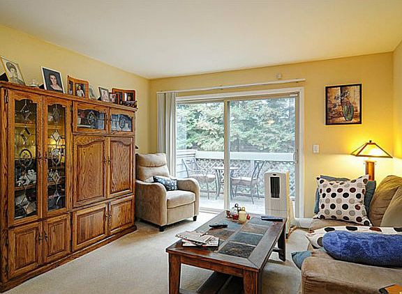 2nd image of 1129 Yarwood Ct