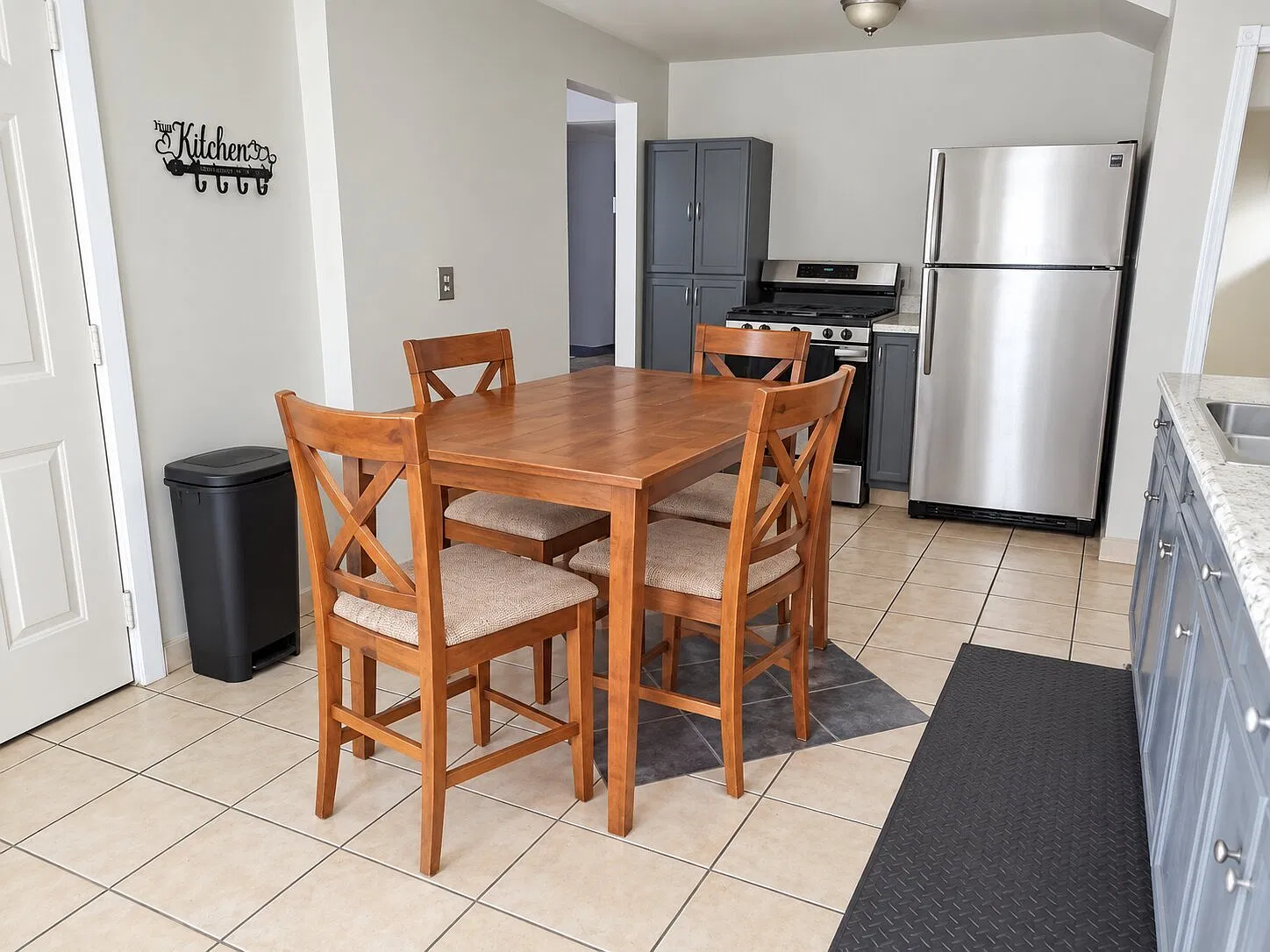 19316 Shakerwood Rd. Warrensville Heights, OH 44122 — Photo 4
