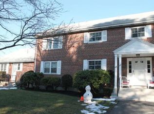 136 Emerson Gardens Rd, Lexington, MA 02420