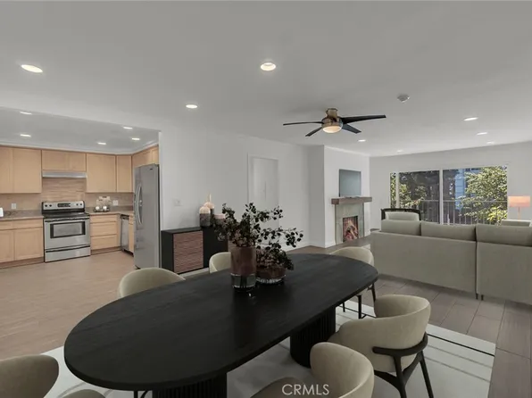 200 McNeil Ln APT 204, Newport Beach, CA 92663