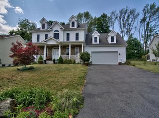 909 Elaines Cir #L-5, Clarks Summit, PA 18411